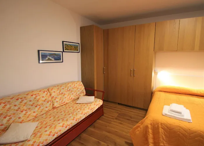 Magnolia By Interhome * 波尔托瓦尔特拉瓦利亚